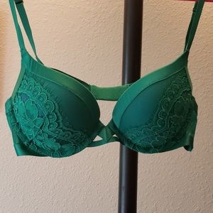 NWOT VS Bra - Very Sexy